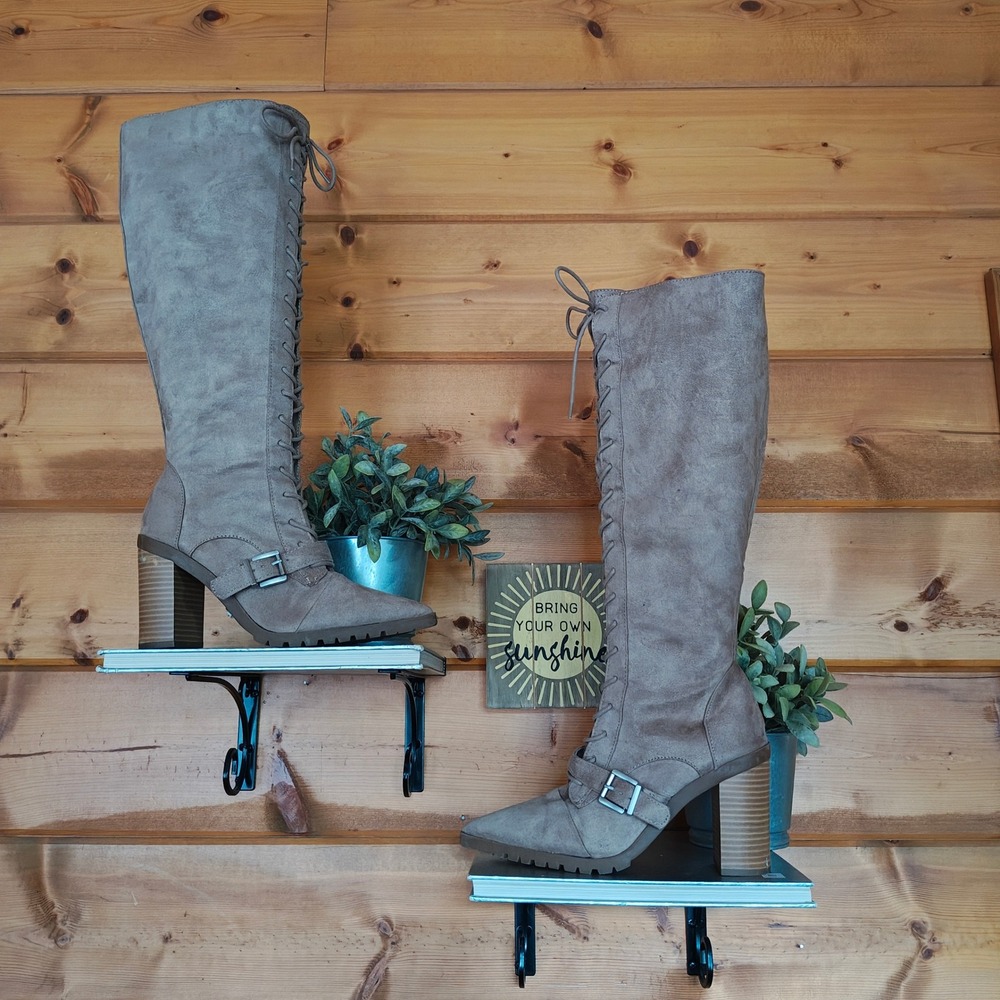 Charles By Charles David Dysfunctional Lace Up Knee Heel Boots Lug Pointed Sz 8M